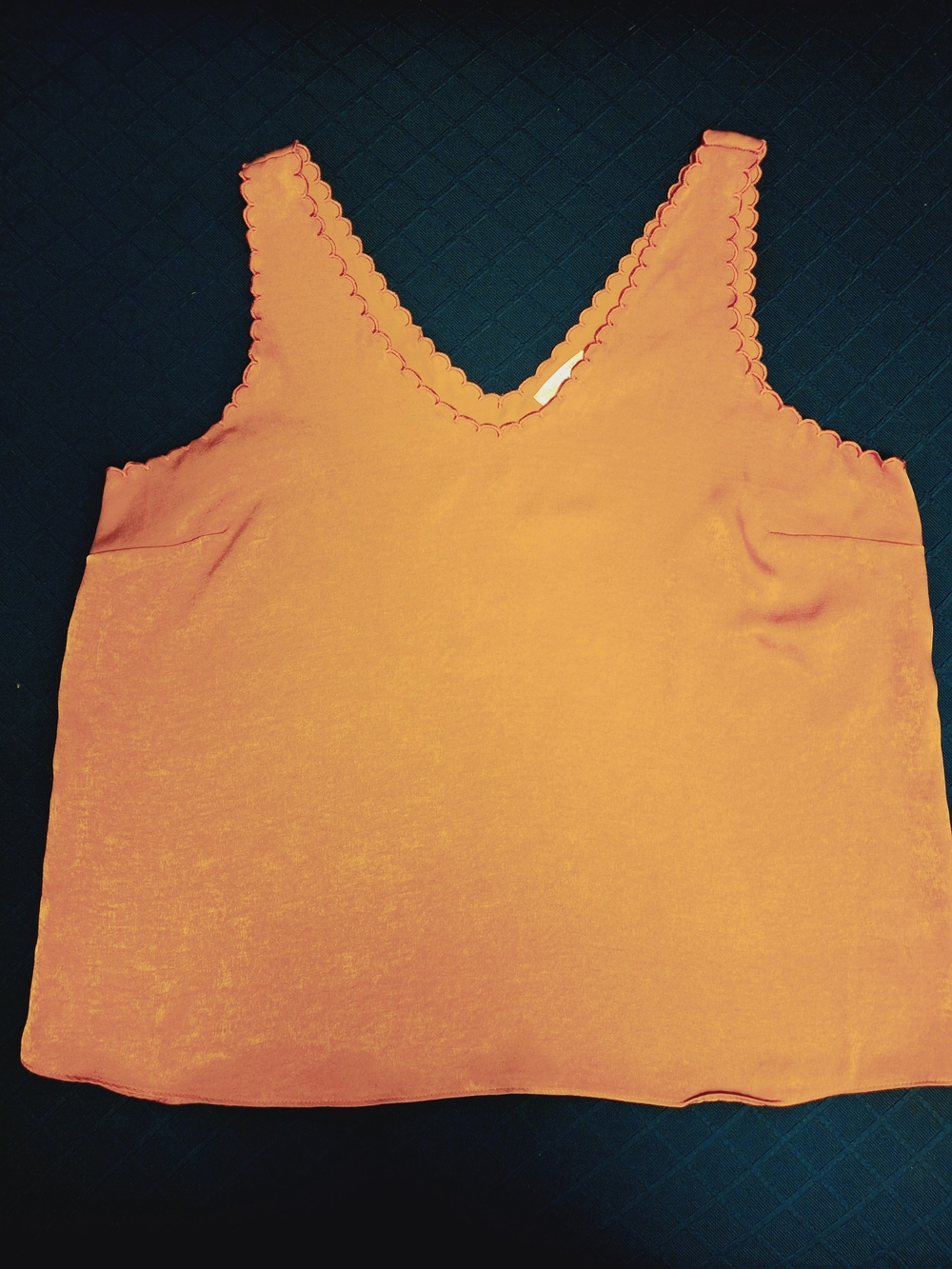 LC Lauren Conrad Deep Orange Gold Shimmer Scallop V-Neck Cami Tank Top XL